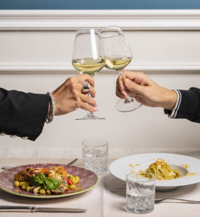Cene business o romantiche: come scegliere la perfetta serata da noi
